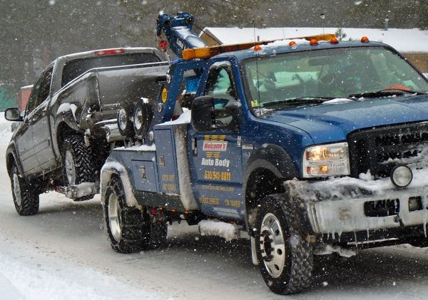 I-80 reopens; weather has businesses in Tahoe closing early