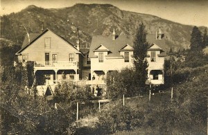 Historic Woodfords Hotel Photo/California State Library