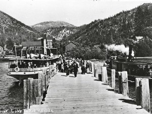 Steamers docking in Glenbrook. Photo/Lake Tahoe Historical Society