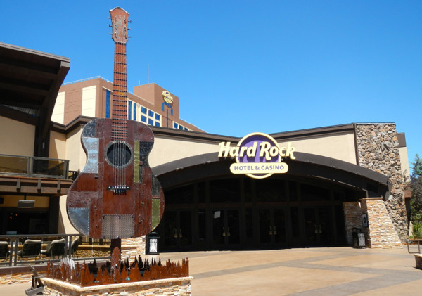 Hard Rock going pink for breast cancer