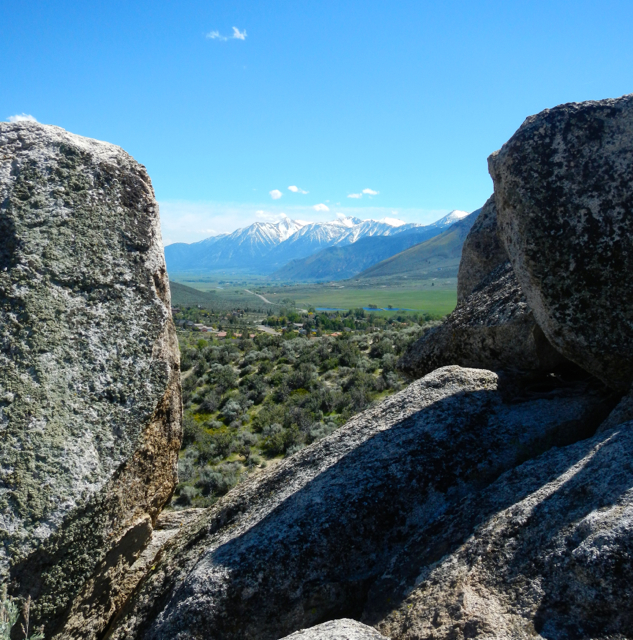 There is something to look at around every switchback. Photo/Kathryn Reed