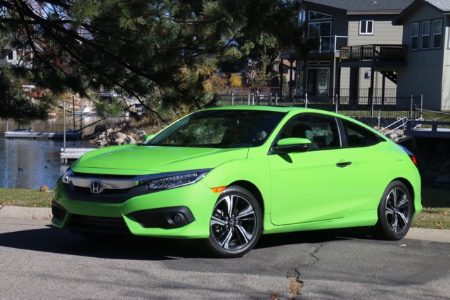 The Honda Civic continues to be a delight to drive. Photos/Larry Weitzman